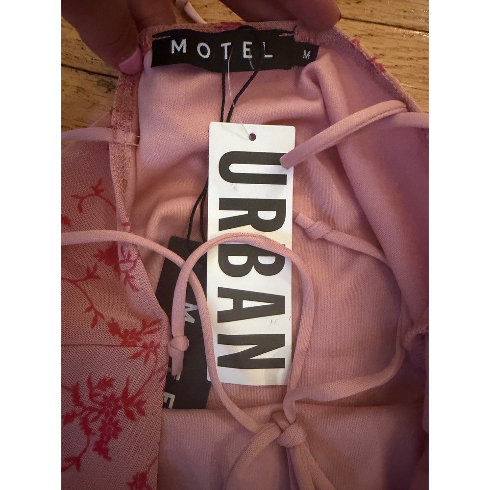 Urban Outfitters Motel Karie's Floral tie front mini dress pink size medium - Picture 3 of 3
